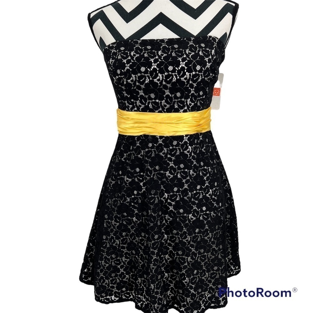 Laundry by Design Black Lace Strapless Dress with Yellow Sash Size 4  NWT